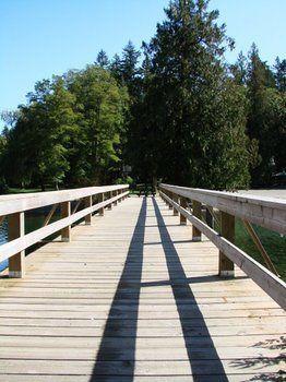 Cabins And Campground At Cultus Lake Park Hotel ชิลลิแวค ภายนอก รูปภาพ