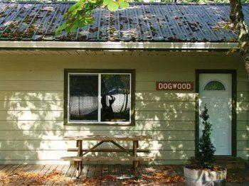 Cabins And Campground At Cultus Lake Park Hotel ชิลลิแวค ภายนอก รูปภาพ